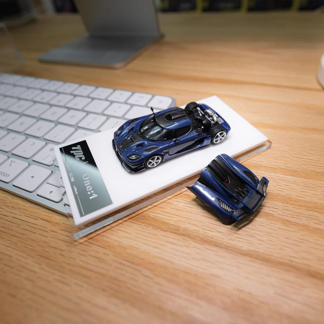 KOENIGSEGG ONE 1 – CARBONE BLUE