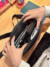 Shoulder Bag | A stylish bag that fits almost everything