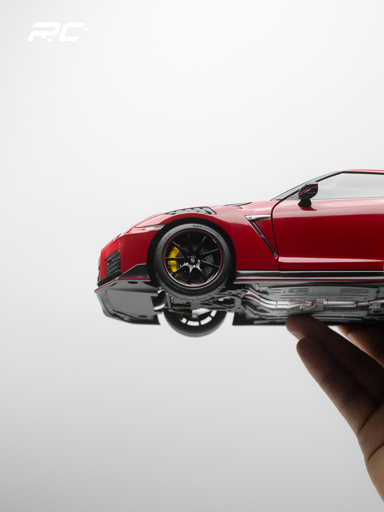 MOTORHELIX 1:18 Nissan GT-R NISMO (R35) Special Edition 2022 NISMO Vibrant Red