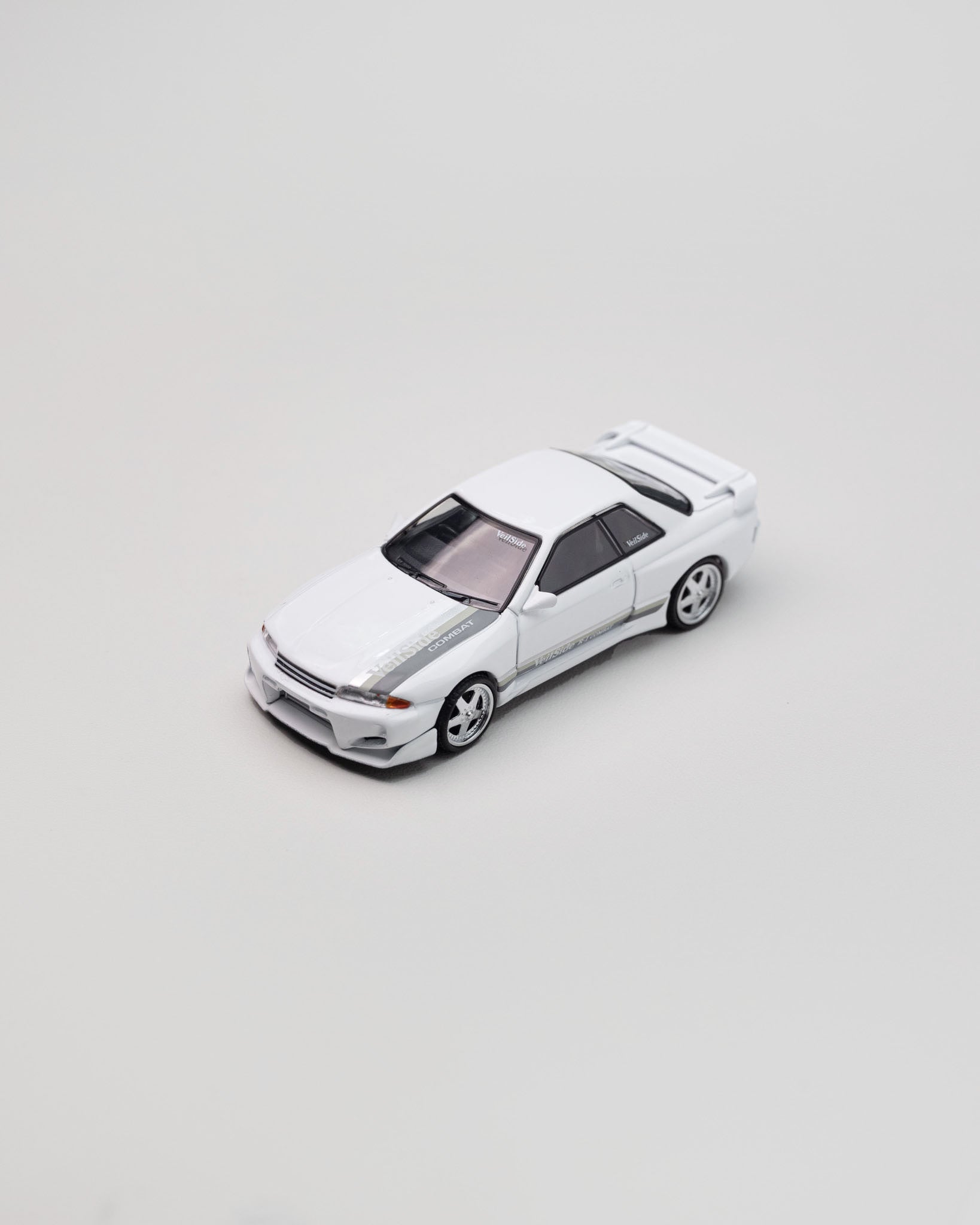 MINIGT - NISSAN SKYLINE GT-R (R32) VEILSIDE COMBAT C-I WHITE