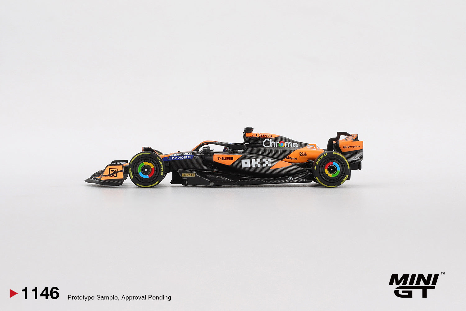 MINIGT - 1/64 McLaren MCL38 #81 Oscar Piastri 2024 F1 2024 Hungarian GP Winner